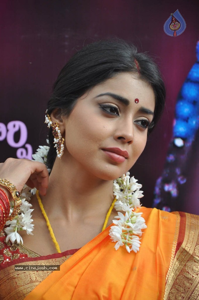 Shriya Latest Photos - 12 / 60 photos