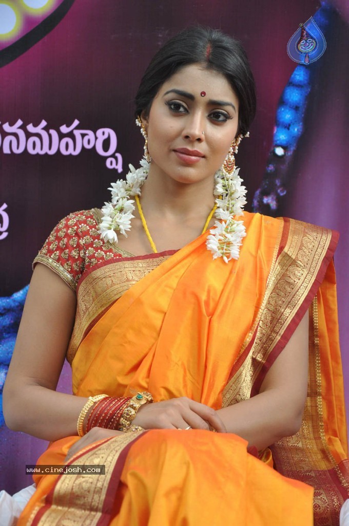 Shriya Latest Photos - 14 / 60 photos