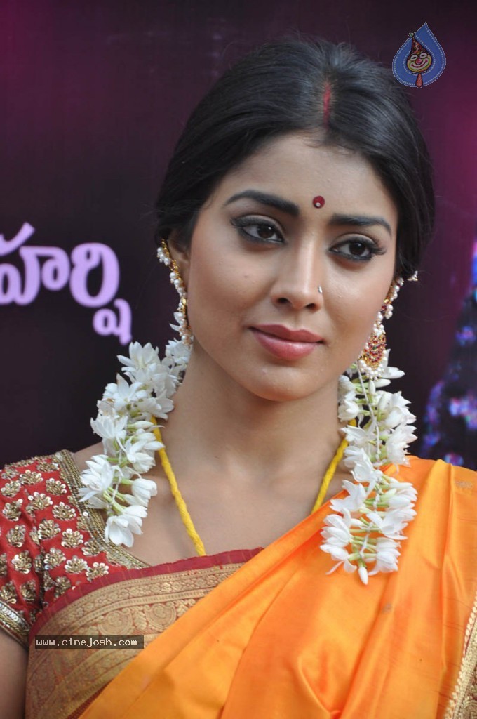 Shriya Latest Photos - 26 / 60 photos