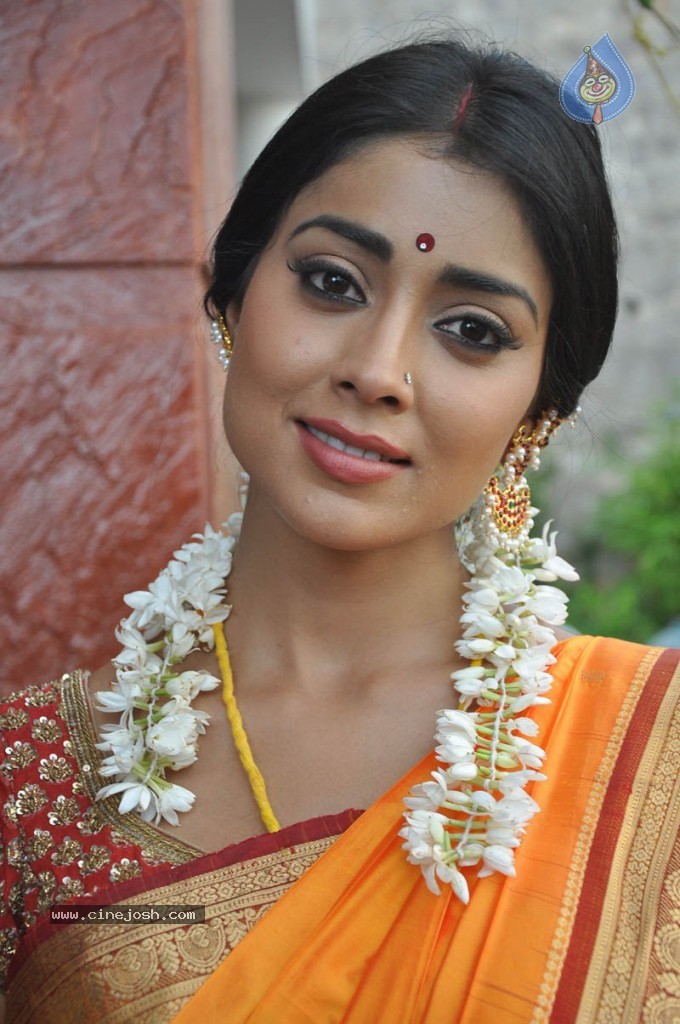 Shriya Latest Photos - 45 / 60 photos