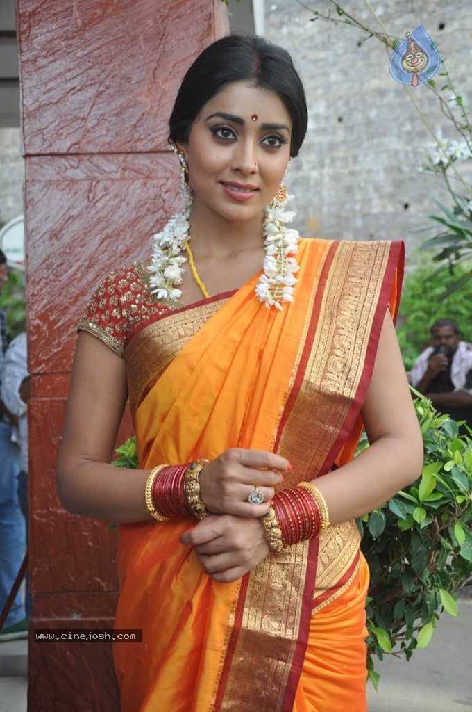 Shriya Latest Photos - 46 / 60 photos