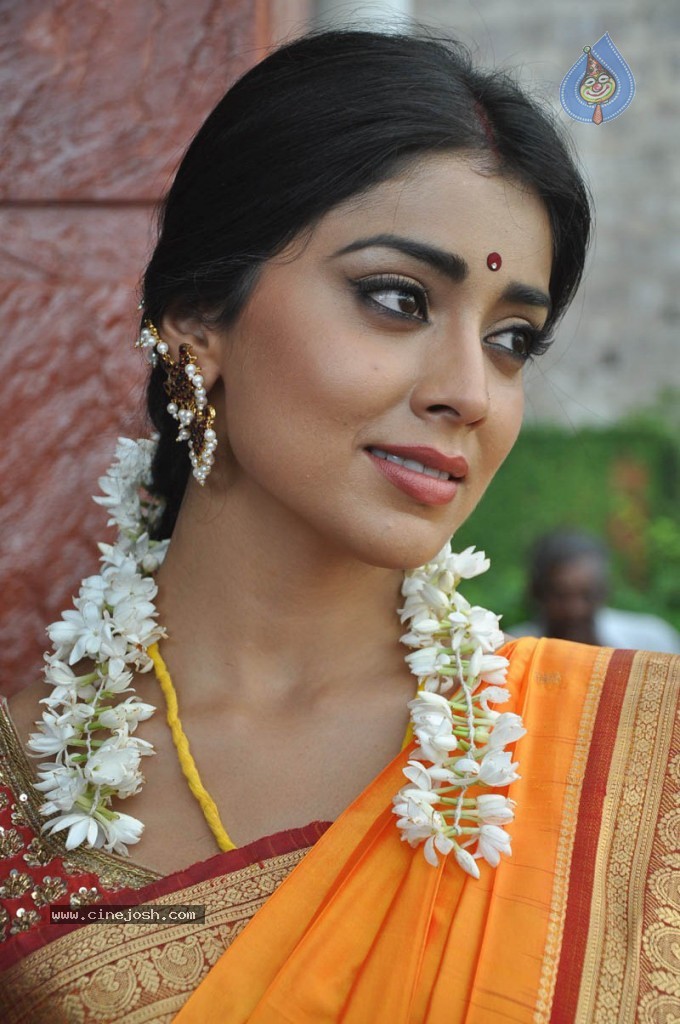 Shriya Latest Photos - 53 / 60 photos