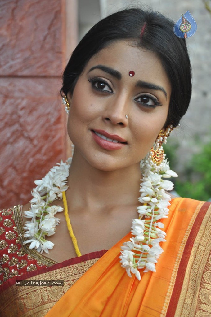 Shriya Latest Photos - 57 / 60 photos