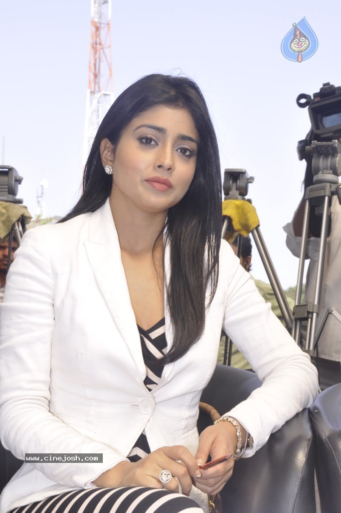 Shriya Latest Photos - 8 / 55 photos