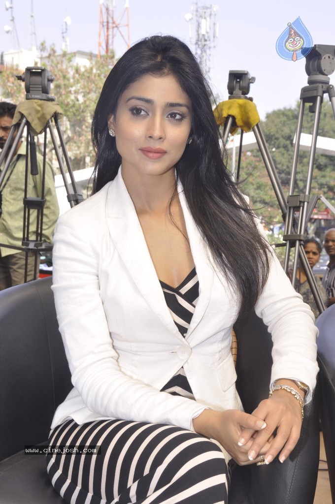 Shriya Latest Photos - 50 / 55 photos