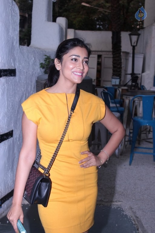 Shriya New Photos - 24 / 26 photos