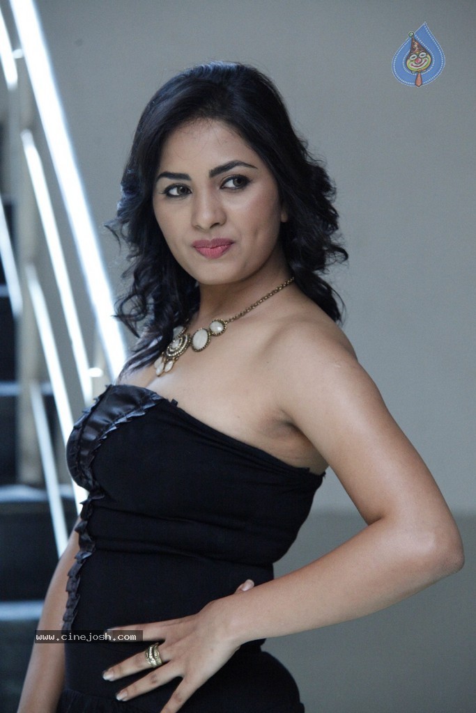 Shrusti New Photos - 42 / 130 photos