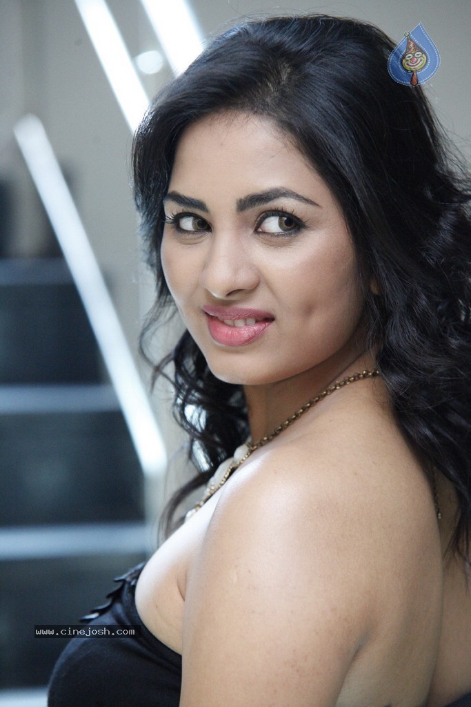 Shrusti New Photos - 57 / 130 photos