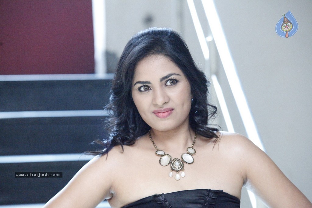 Shrusti New Photos - 84 / 130 photos