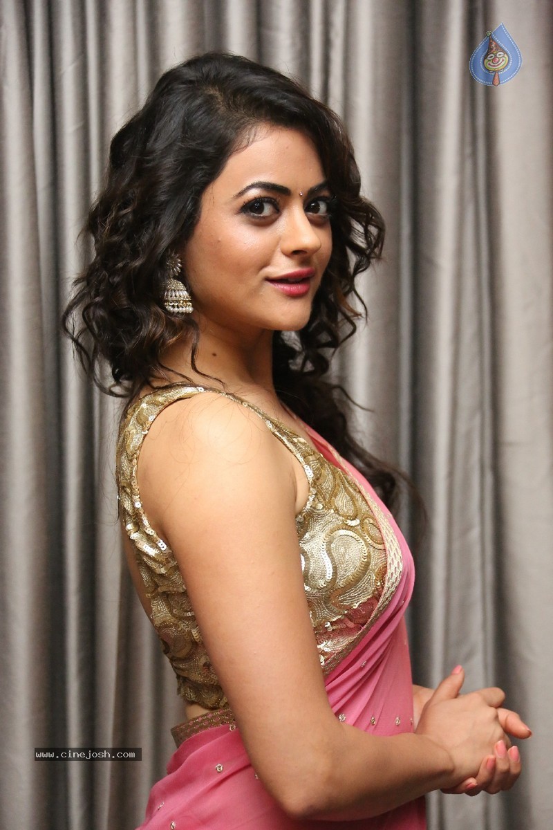 Shruthi Sodhi Stills - 6 / 49 photos