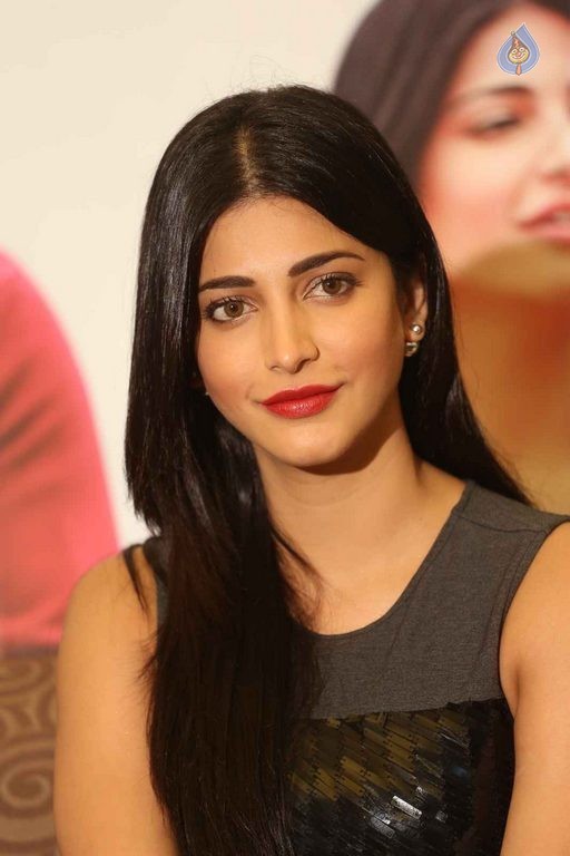 Shruti Haasan Photos - 31 / 31 photos