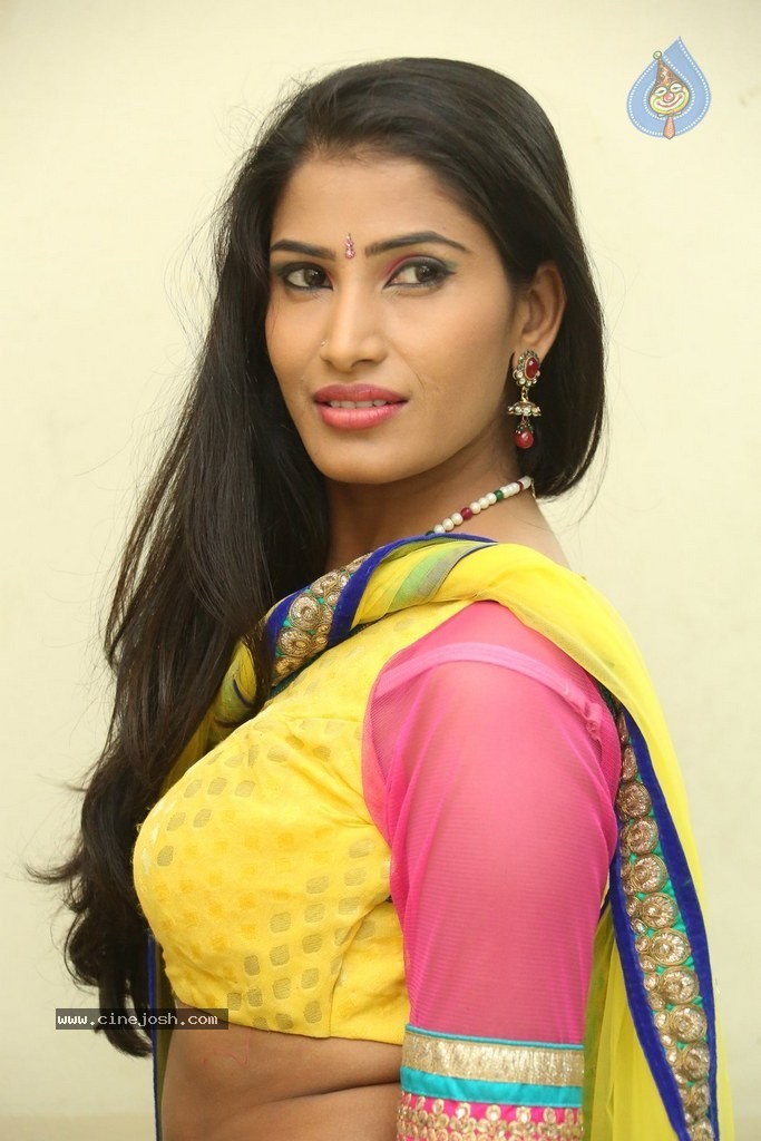 Shruti New Gallery - 1 / 86 photos