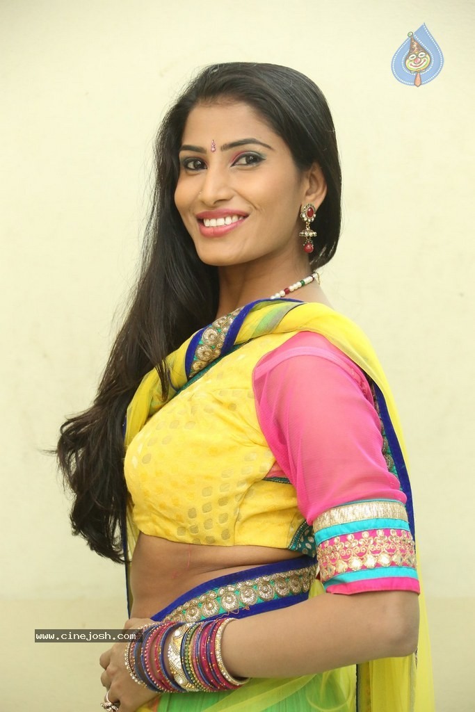 Shruti New Gallery - 41 / 86 photos