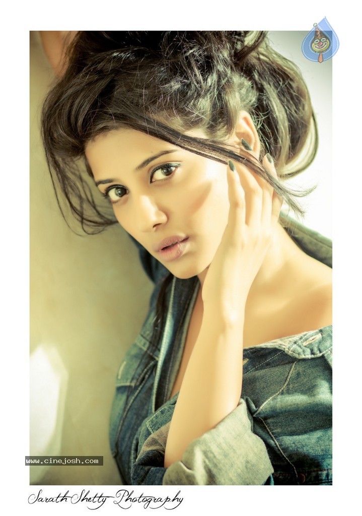 Shruti Yugal Photoshoot - 38 / 52 photos