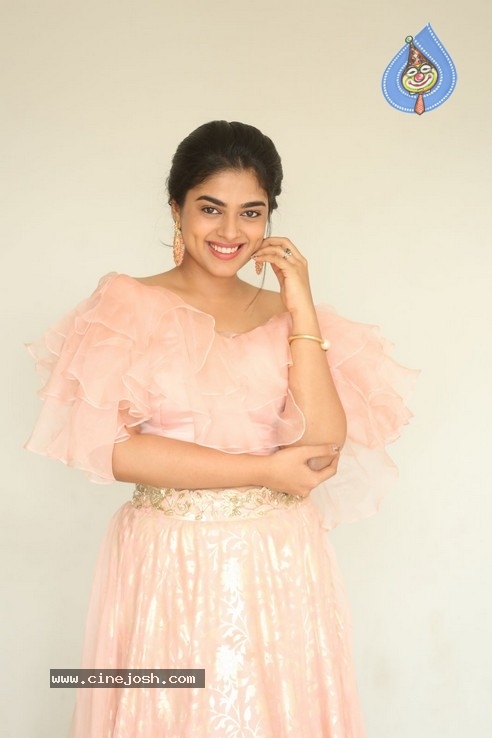 Siddi Adnani Photos - 6 / 21 photos