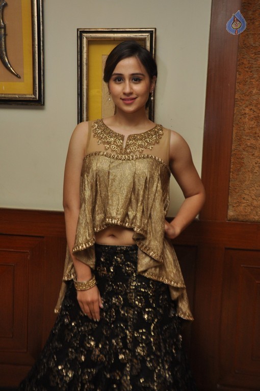 Simrath Juneja Pics - 4 / 17 photos