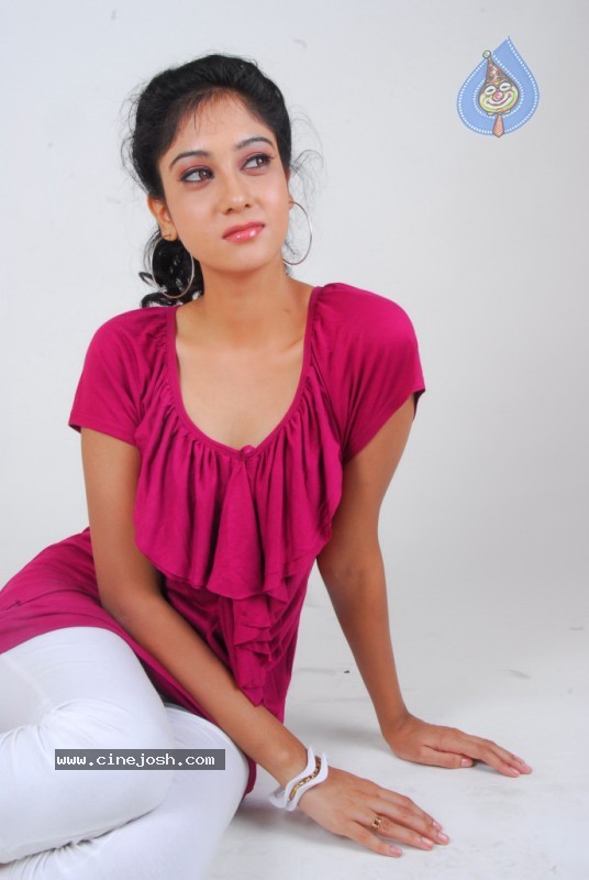 Sindhu Affan Gallery - 11 / 60 photos