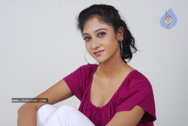 Sindhu Affan Gallery - 50 / 60 photos