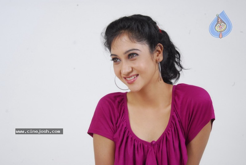 Sindhu Affan Gallery - 56 / 60 photos