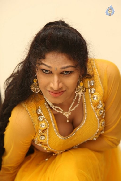 Sirisha New Photos - 10 / 34 photos