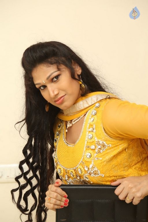 Sirisha New Photos - 14 / 34 photos