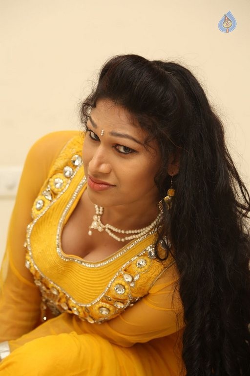 Sirisha New Photos - 26 / 34 photos