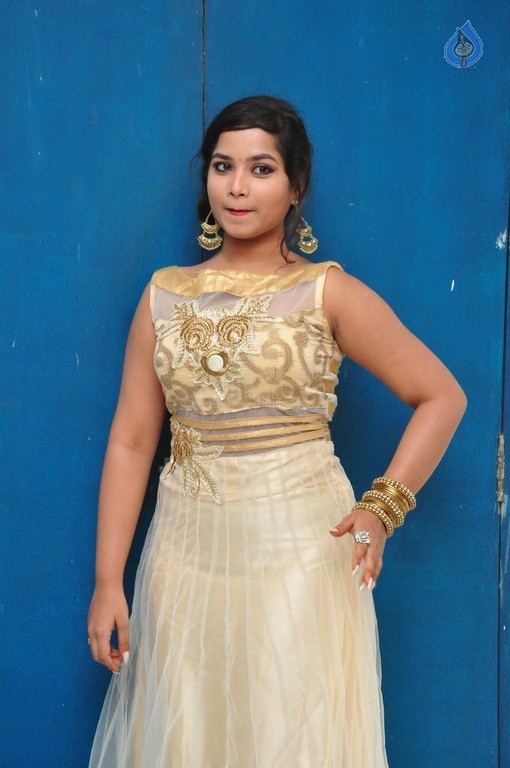 Sirisha New Photos - 33 / 34 photos