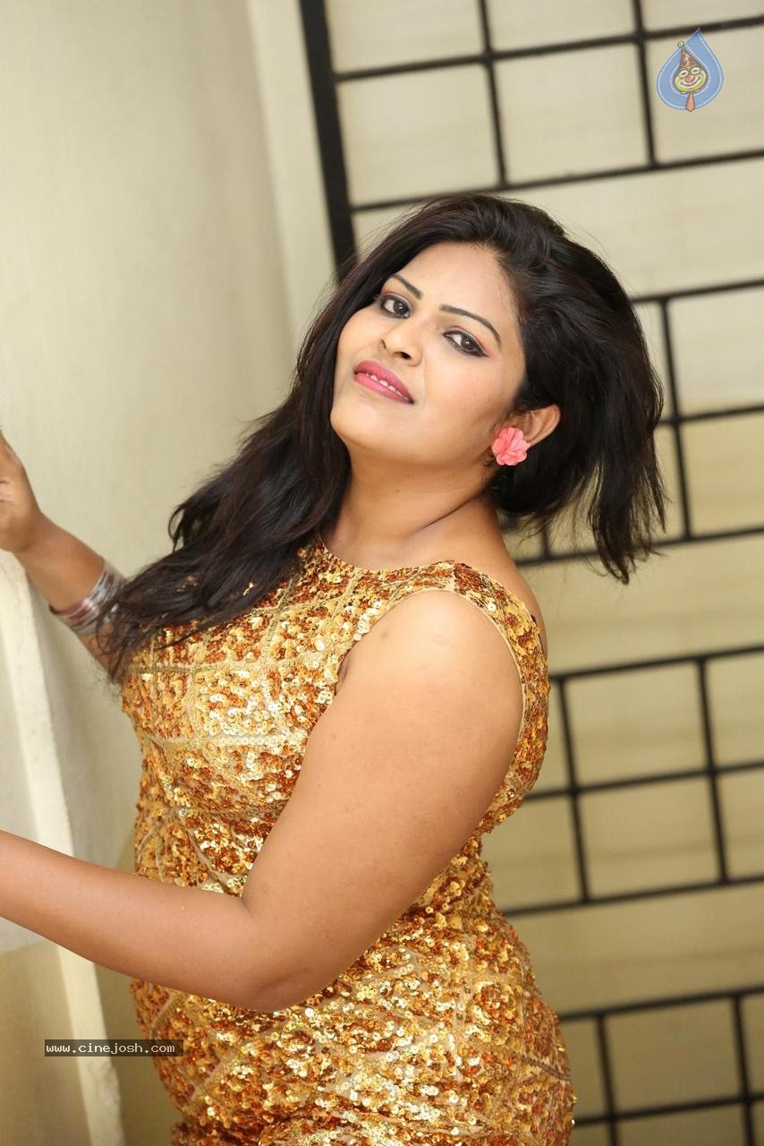 Sithara Latest Stills - 29 / 51 photos