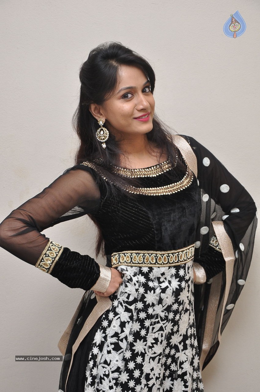 Smithika New Photos - 14 / 55 photos