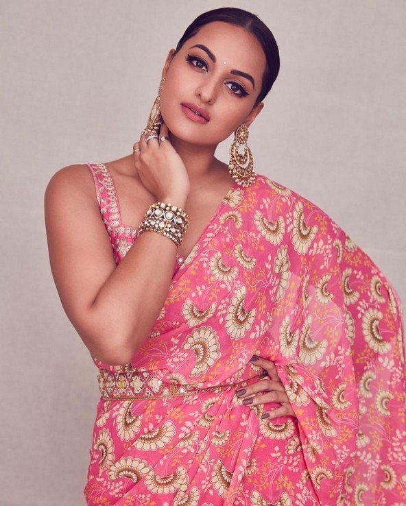 Sonakshi Sinha Stills - 5 / 15 photos