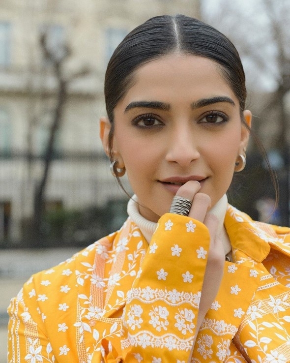 Sonam Kapoor Photos - 8 / 17 photos