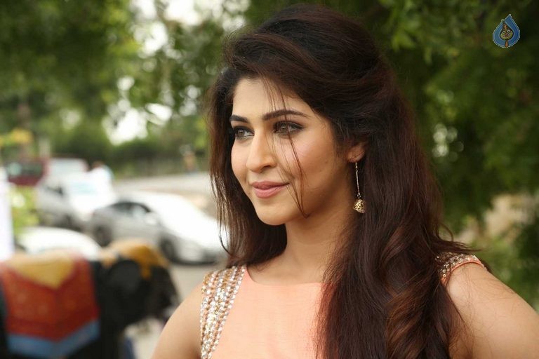 Sonarika New Photos - 28 / 62 photos