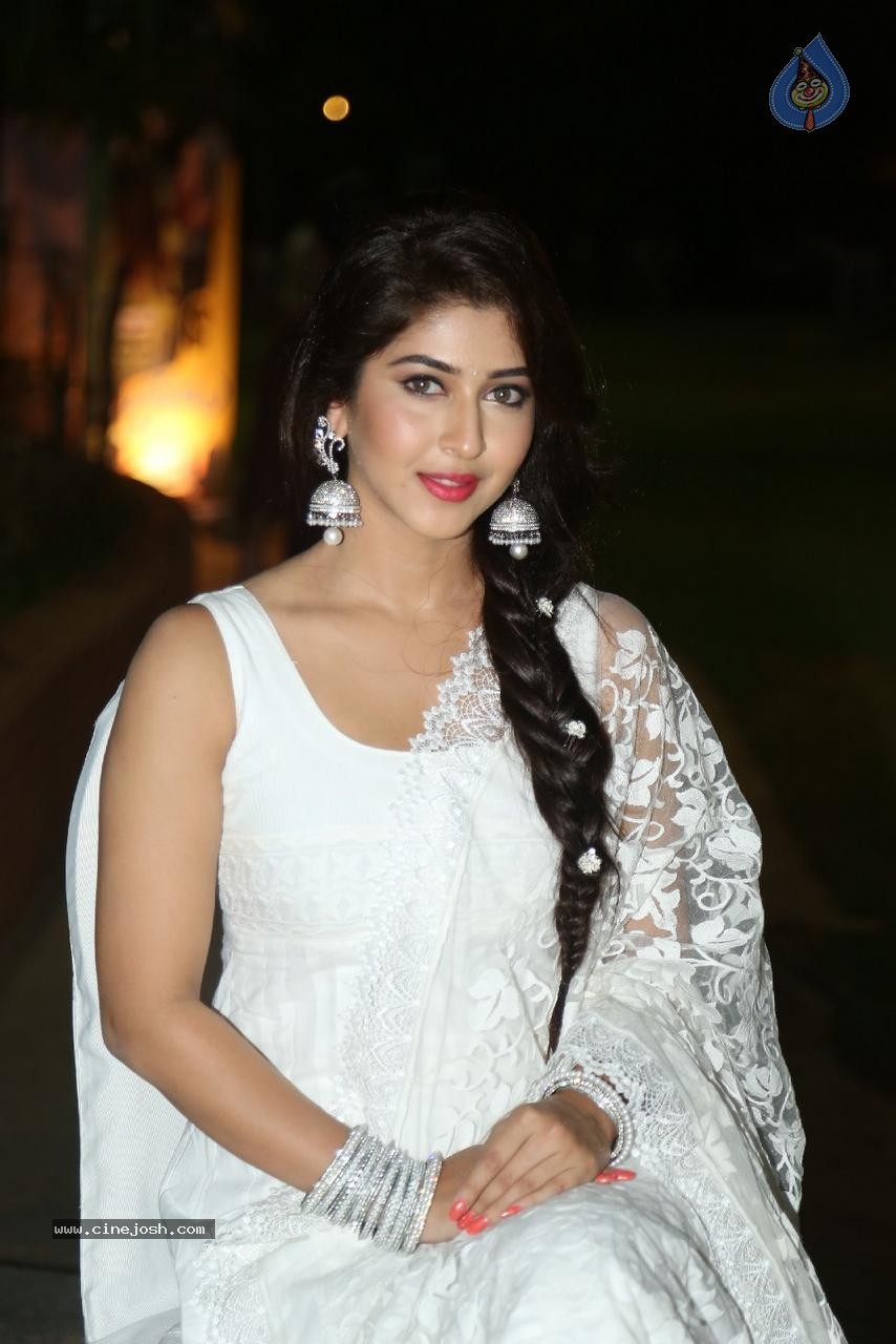 Sonarika New Photos - 17 / 82 photos