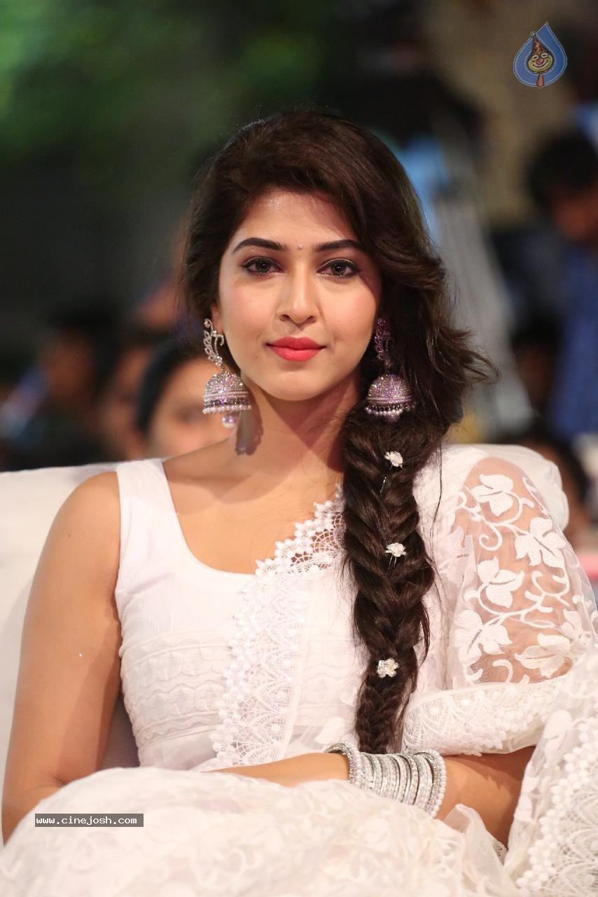 Sonarika New Photos - 27 / 82 photos