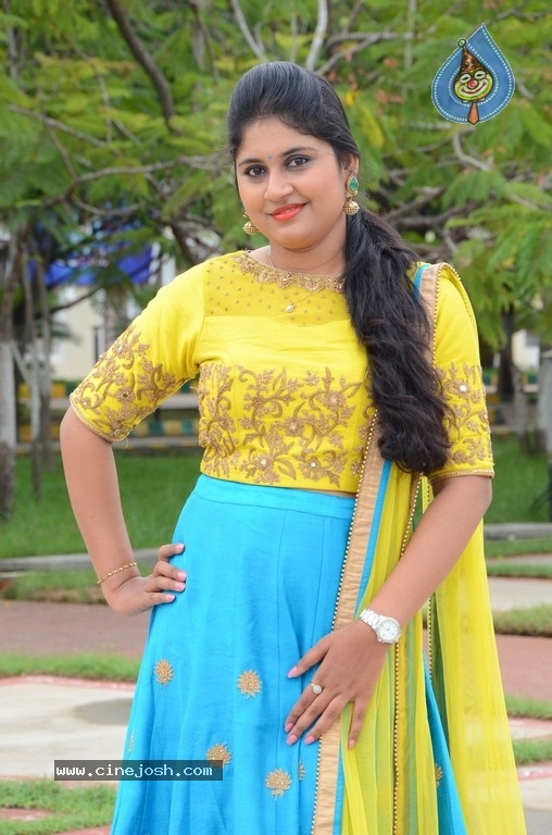 Sonia Chowdary Pics - 6 / 21 photos