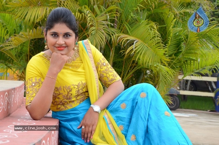 Sonia Chowdary Pics - 11 / 21 photos