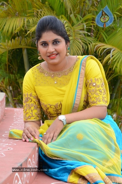 Sonia Chowdary Pics - 14 / 21 photos