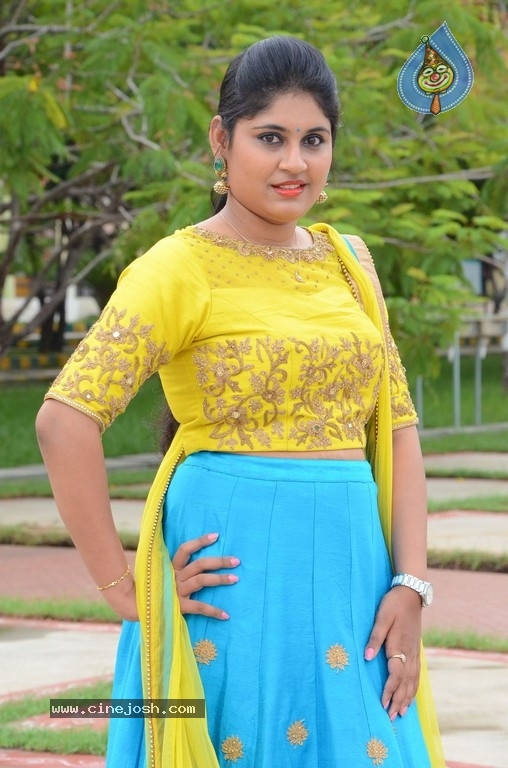 Sonia Chowdary Pics - 19 / 21 photos