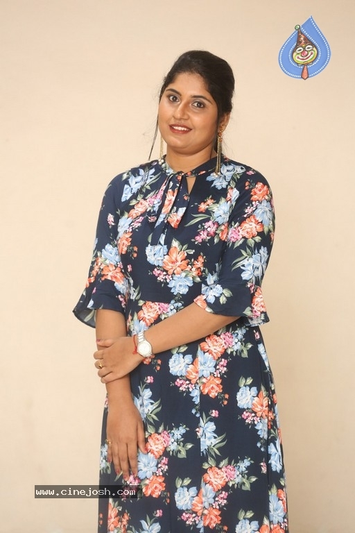 Sonia Chowdary Stills - 4 / 11 photos