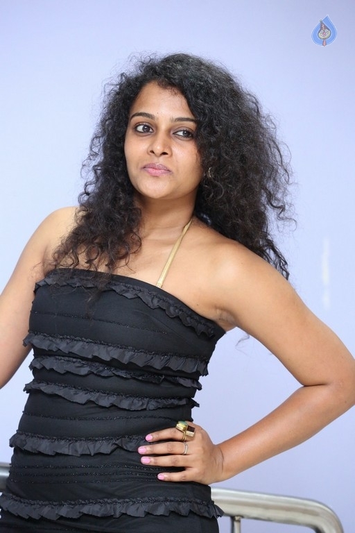 Sonia New Photos - 31 / 40 photos