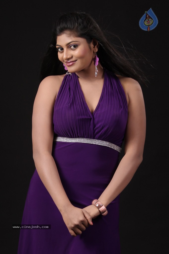 Soumya Hot Gallery - 41 / 45 photos