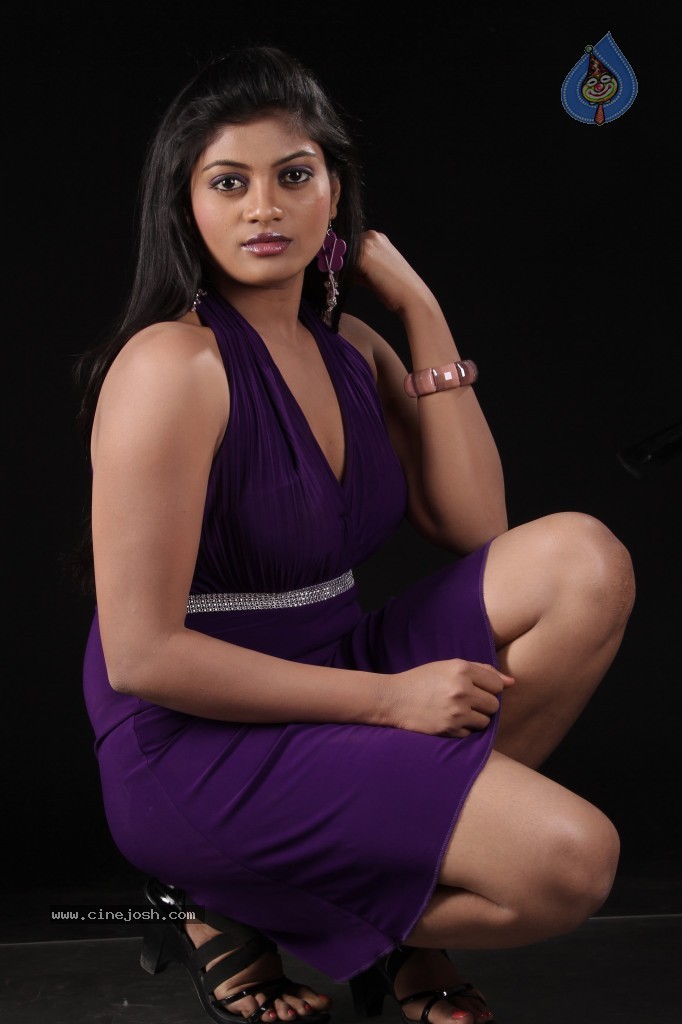 Soumya Hot Gallery - 43 / 45 photos