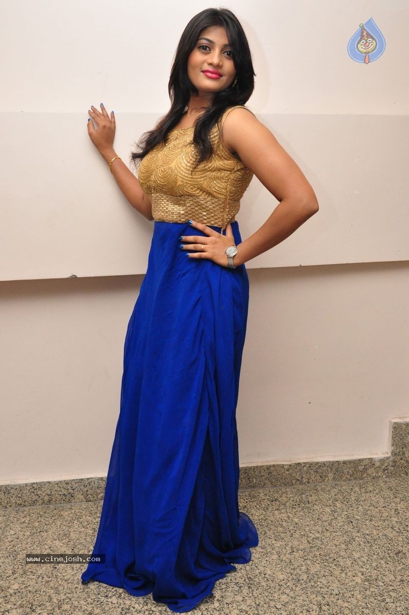 Soumya Latest Photos - 21 / 42 photos