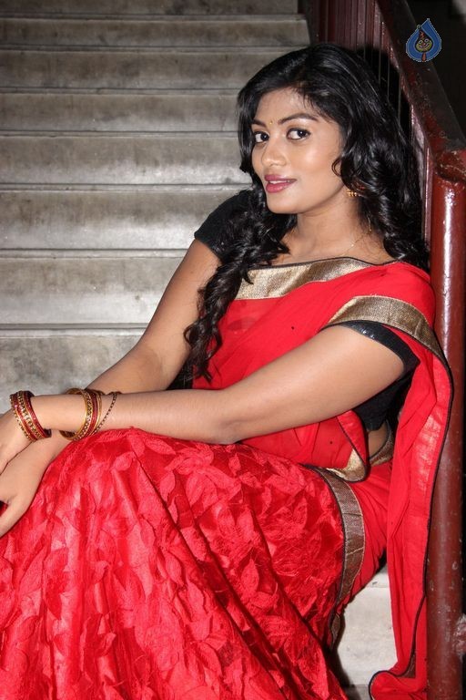 Soumya New Photos - 13 / 37 photos