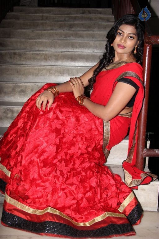 Soumya New Photos - 21 / 37 photos