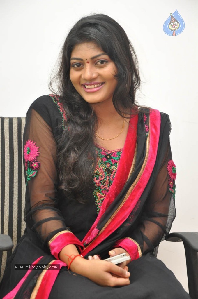 Soumya New Stills - 30 / 38 photos