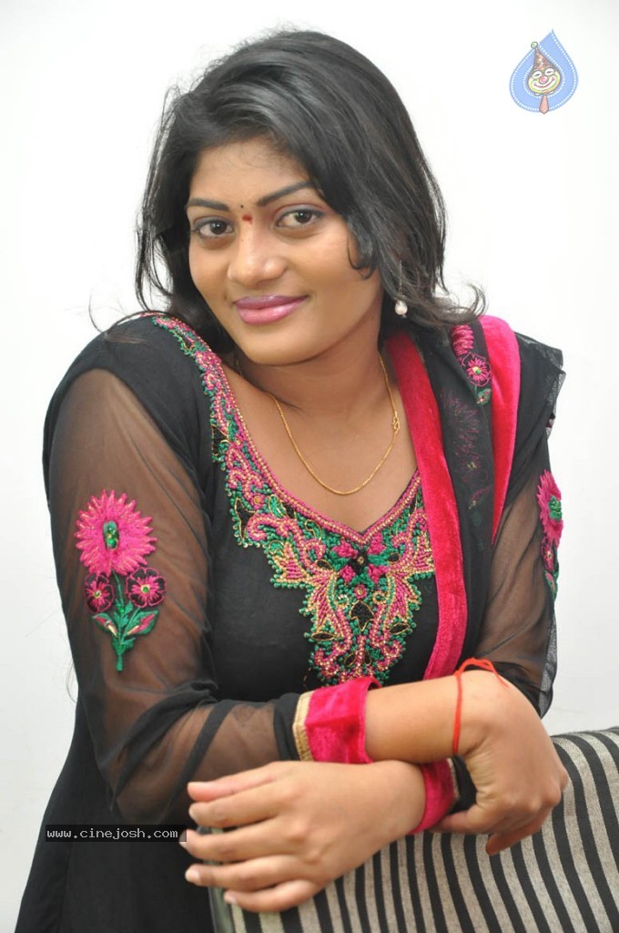 Soumya New Stills - 35 / 38 photos