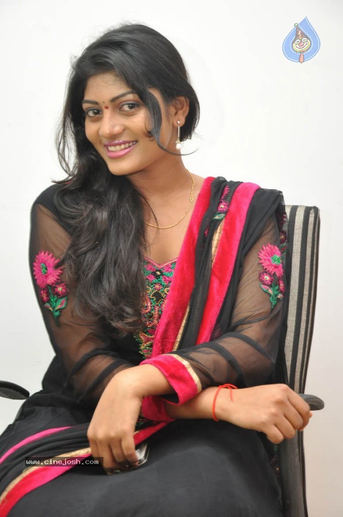 Soumya New Stills - 38 / 38 photos