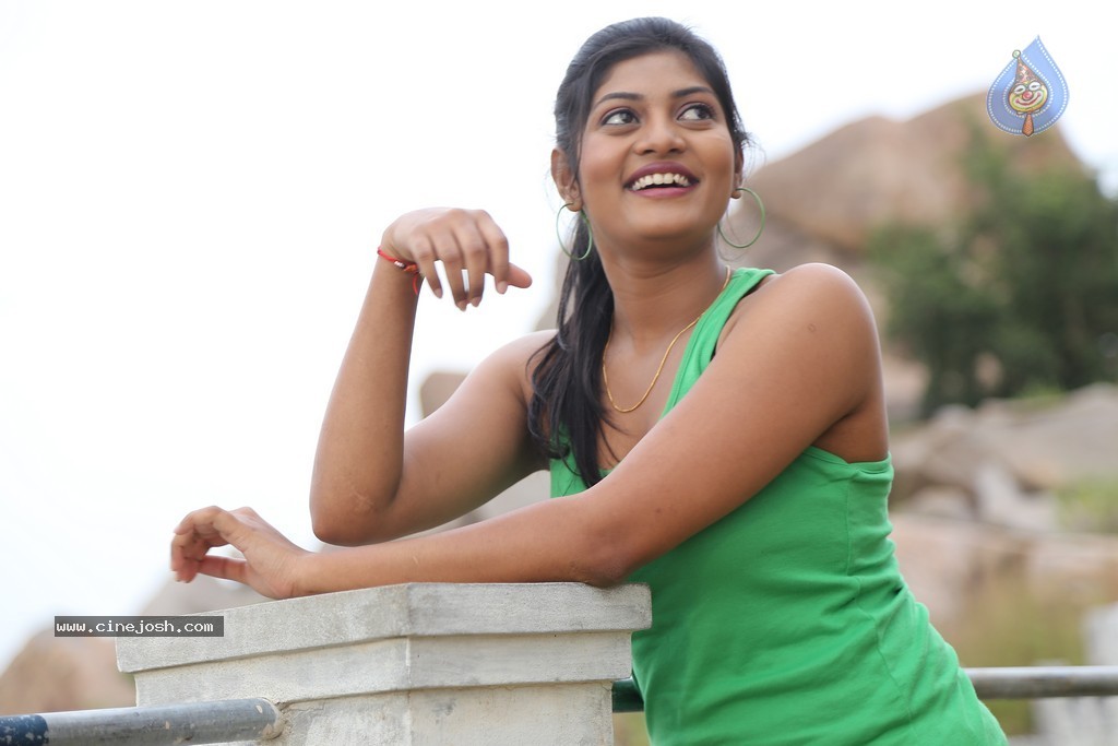 Sowmya Hot Photos - 30 / 44 photos