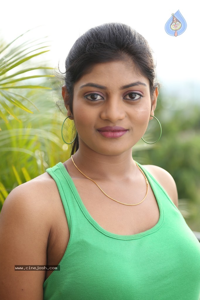 Sowmya Hot Photos - 37 / 44 photos